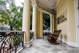 Portals of the Paseo Habana hotel