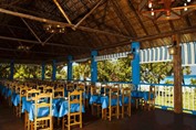 Restaurante al aire libre del hotel Arenas Blancas