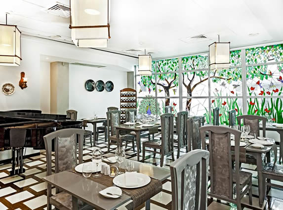 restaurant with asian decor