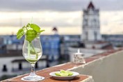 terraza con vista a la ciudad