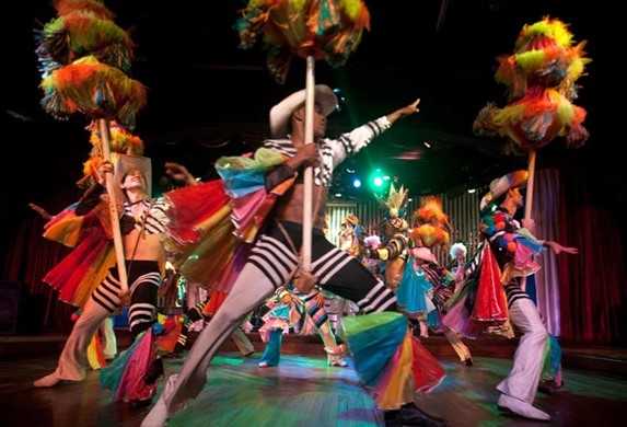 Typical Cuban dances at the cabaret